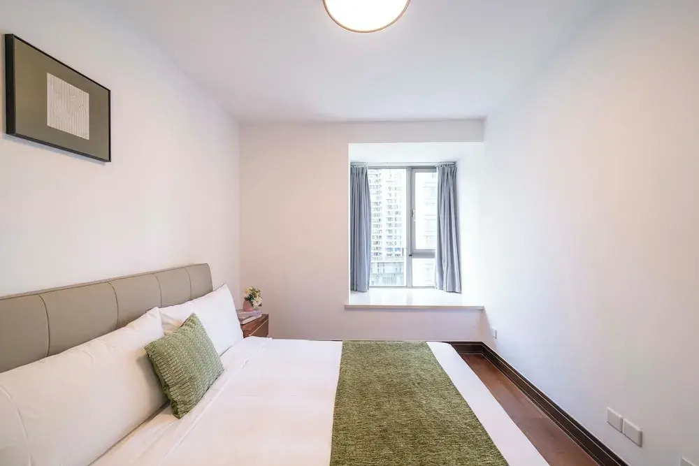 Tyms Premium 3BR 2BA Apt Walk to Metro