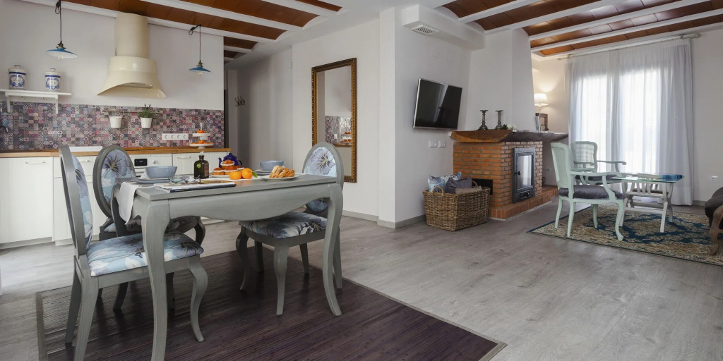 Total Marbella Suites - Adults Only