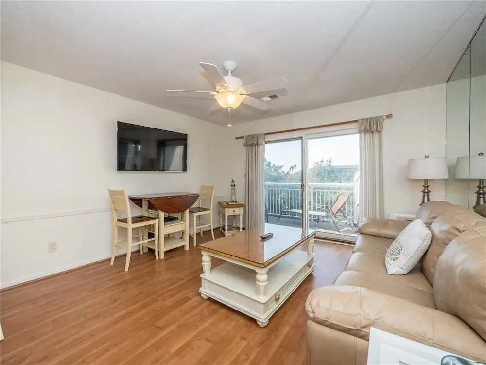 Breakers 304, 1 Bedroom, Beach Front, Sleeps 4