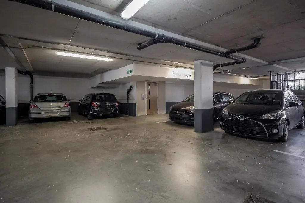 Luxury Apartment Close to London Heathrow and Stockley Park