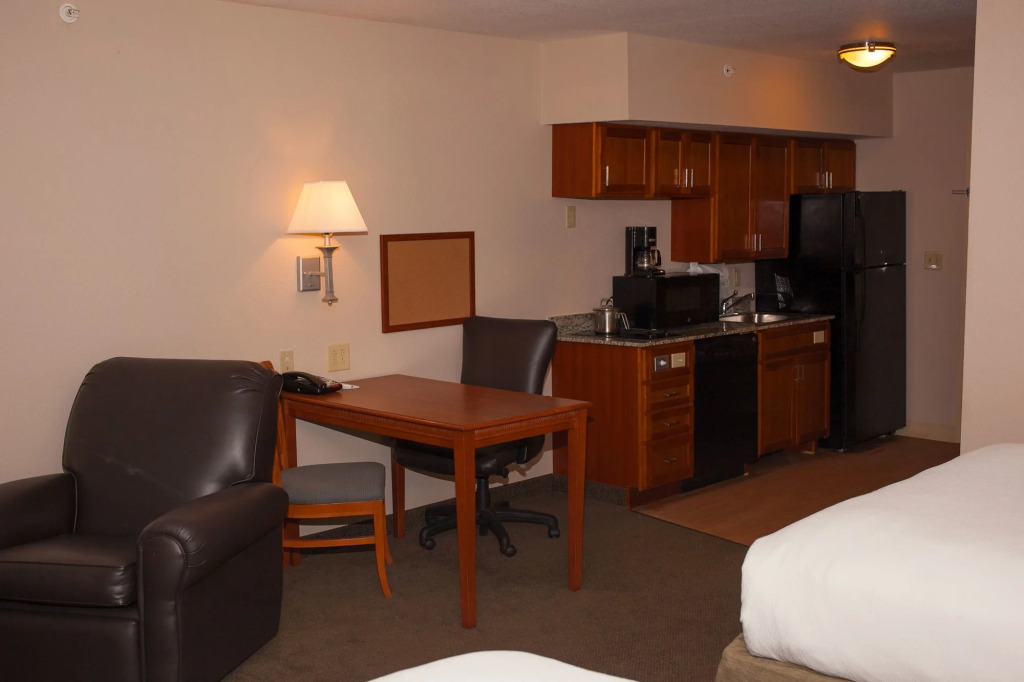 Candlewood Suites Logan by IHG