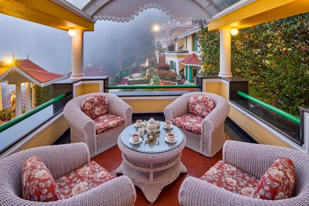 MAYFAIR Darjeeling