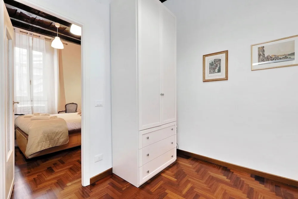 Pellegrino Apartments
