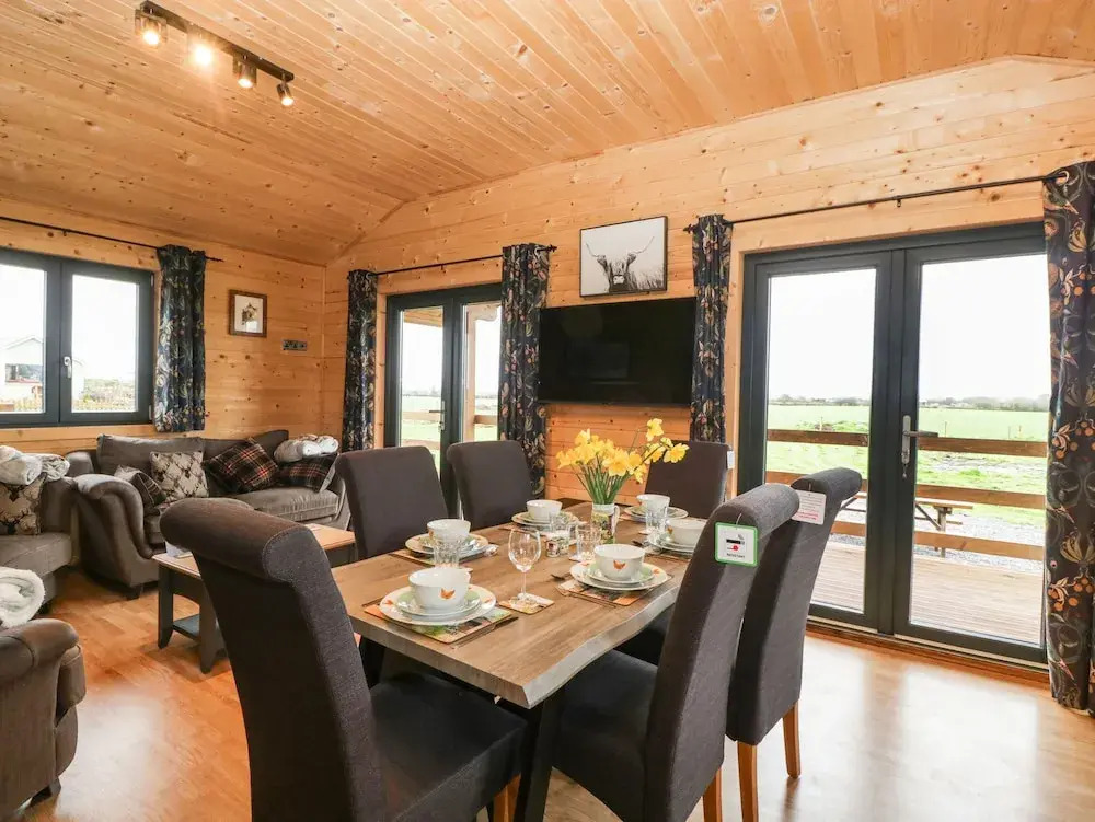 The Lodge at Crossroads Farm