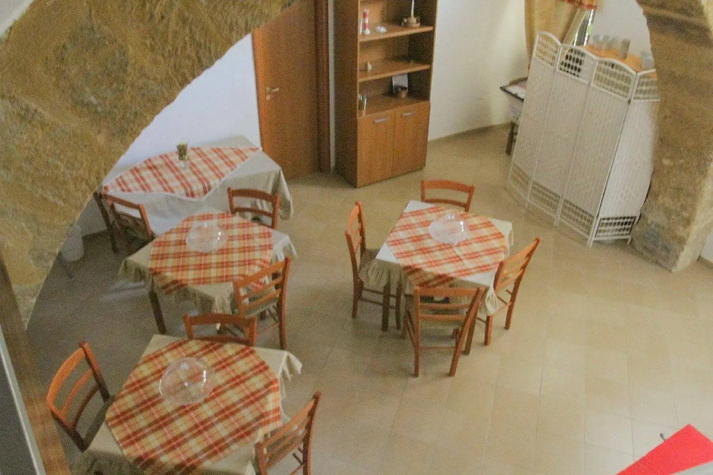 La Grotta Greca