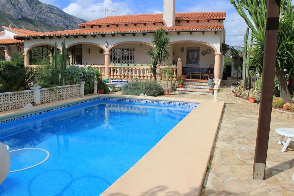 027 Villa Galera