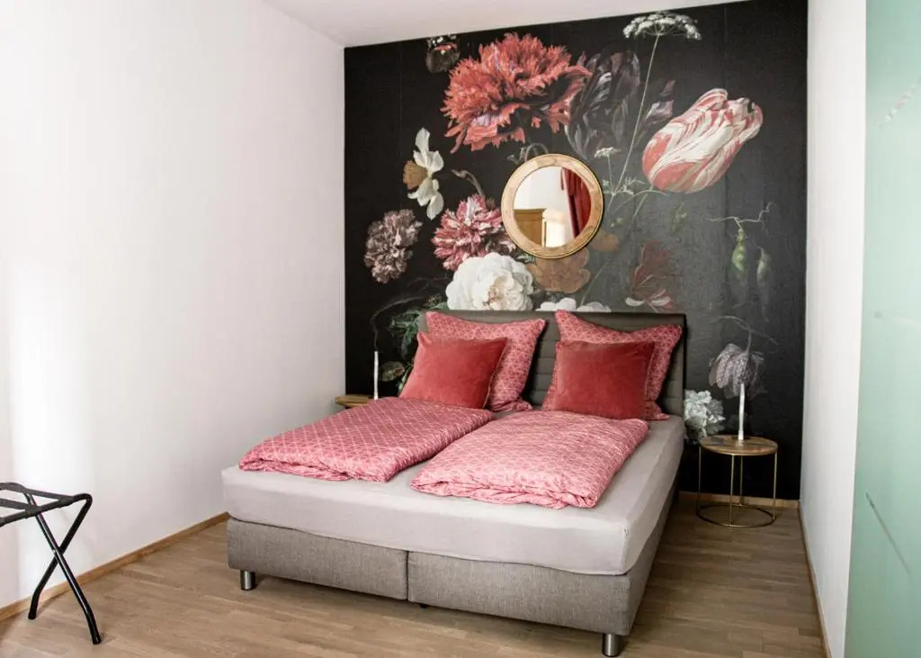 Moor Apartment 6