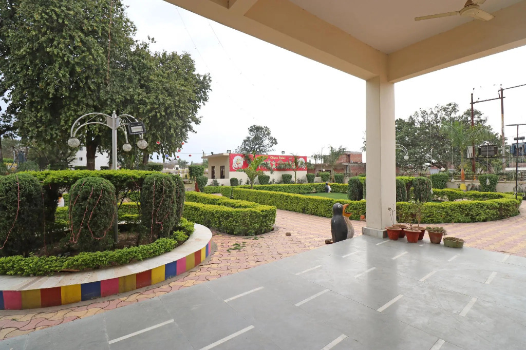 OYO 9451 Hotel Prem Ratna