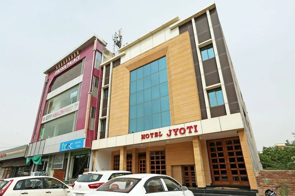 OYO 16646 Hotel Jyoti