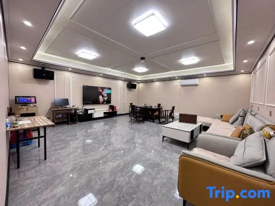 Tiandeng Junhao Hotel