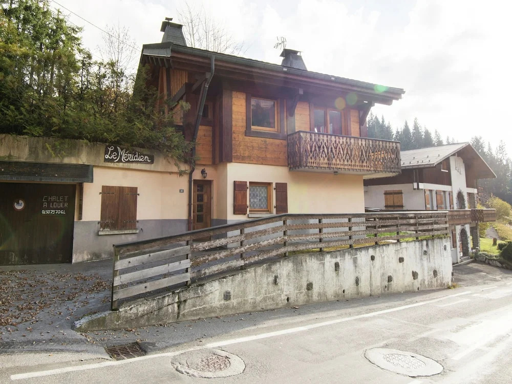 Rental for 14 People in Beautiful ski Area Between Mountains and Nature