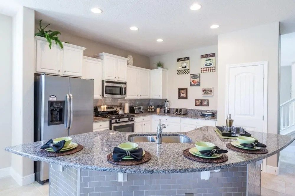 Solterra - 4404 Acorn Court