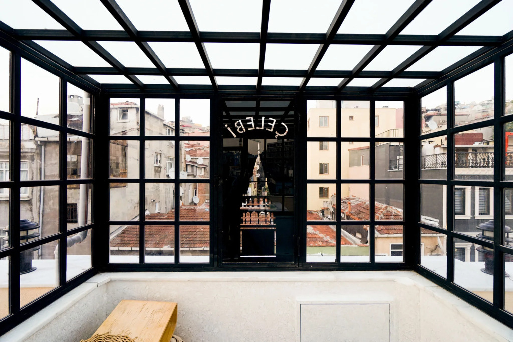 Taksim Celebi Suites