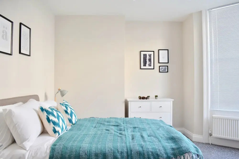 Modern 2 Bedroom Flat Near Brighton Station