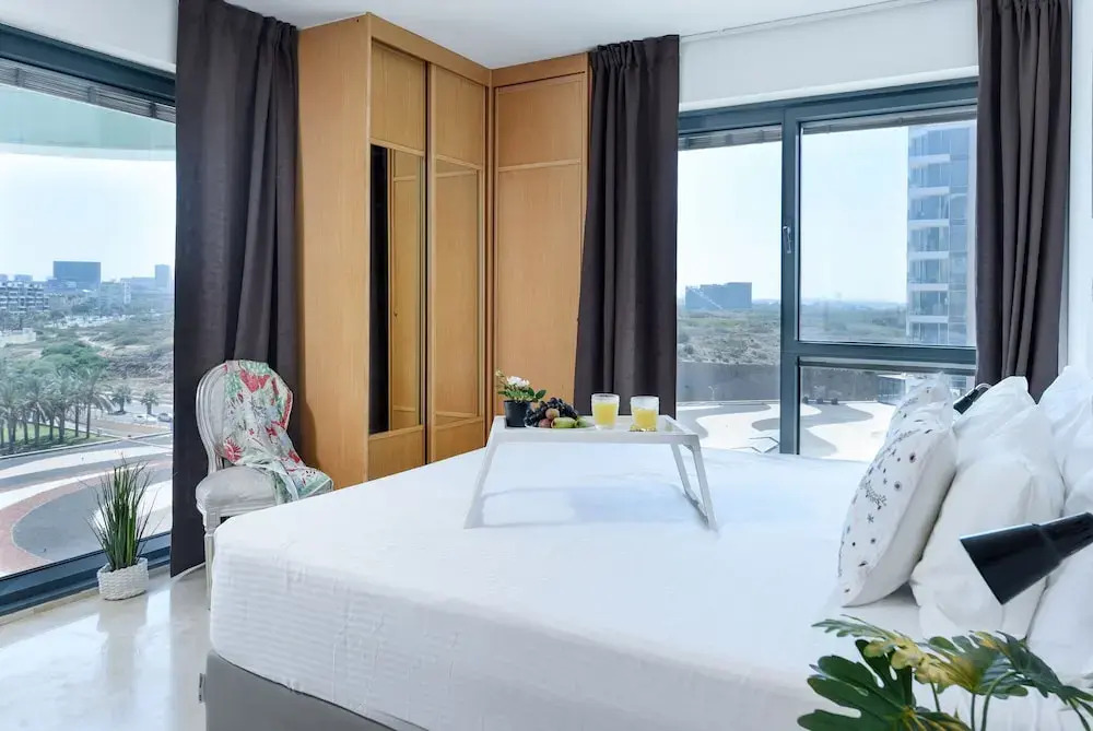 Deluxe 3 BD Marina Apartment in Herzylia