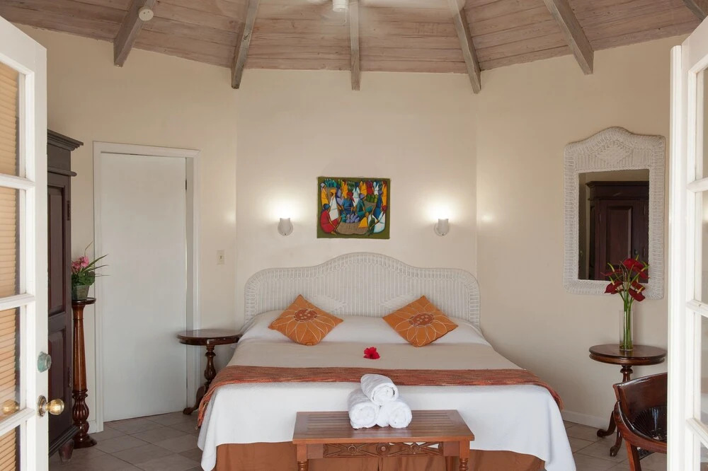 Arawak Beach Inn