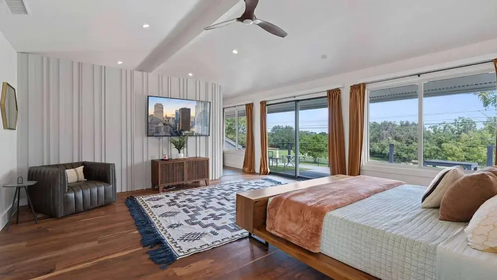 Upstay Luxury Golf Retreat Near Downtown Austin