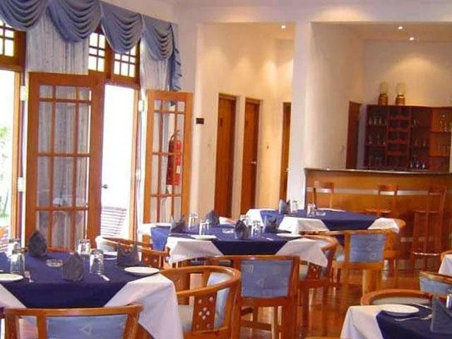 Water Garden Hotel