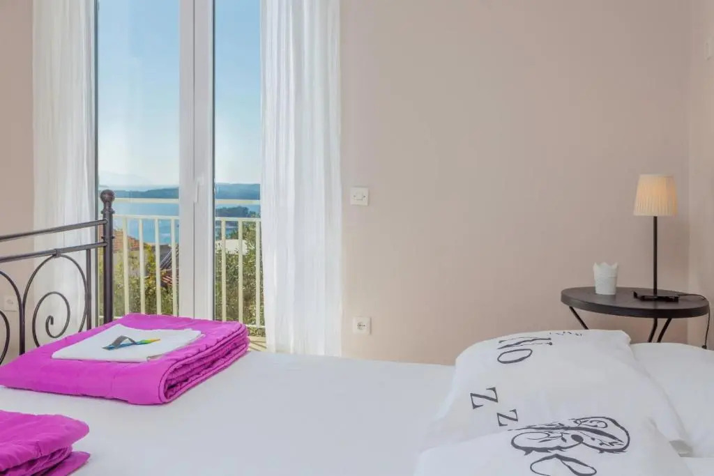 Peaceful Apartment With Beautiful View