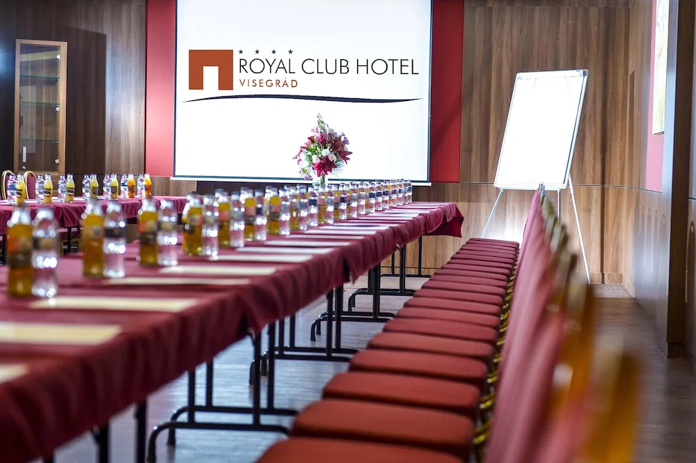Royal Club Hotel