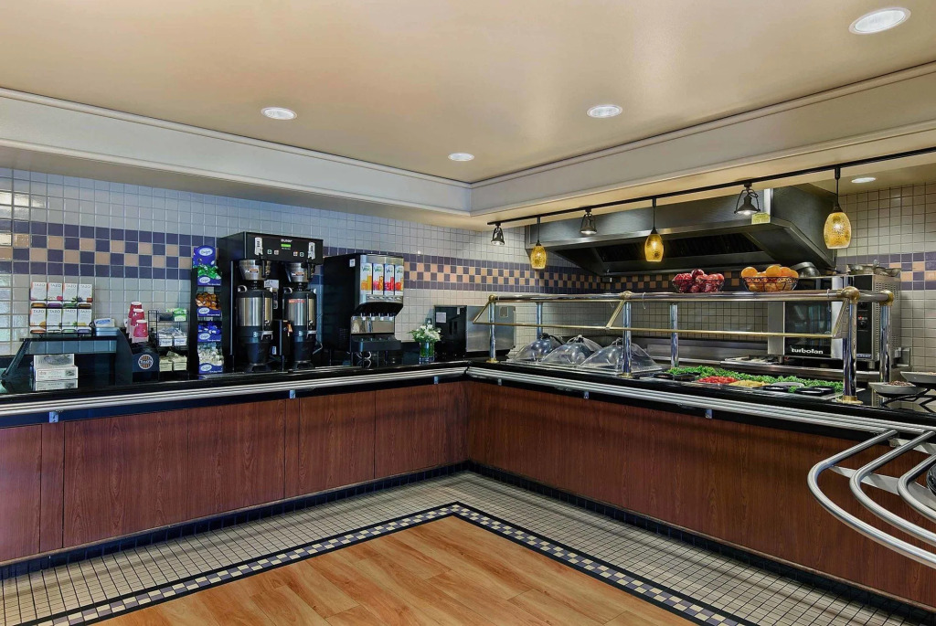 Oxford Suites Yakima