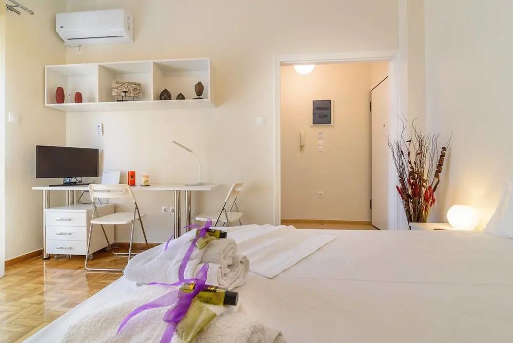 Charmy Petit 1 Bedroom Flat in Athens