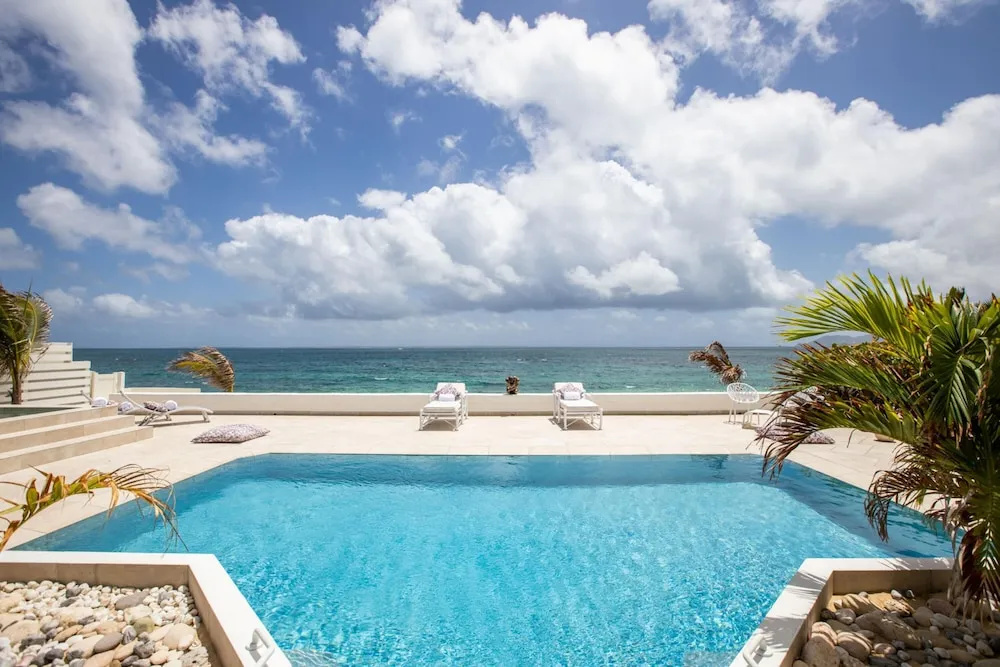 La Perla Classic- 1 BR Beachfront Luxury Villa