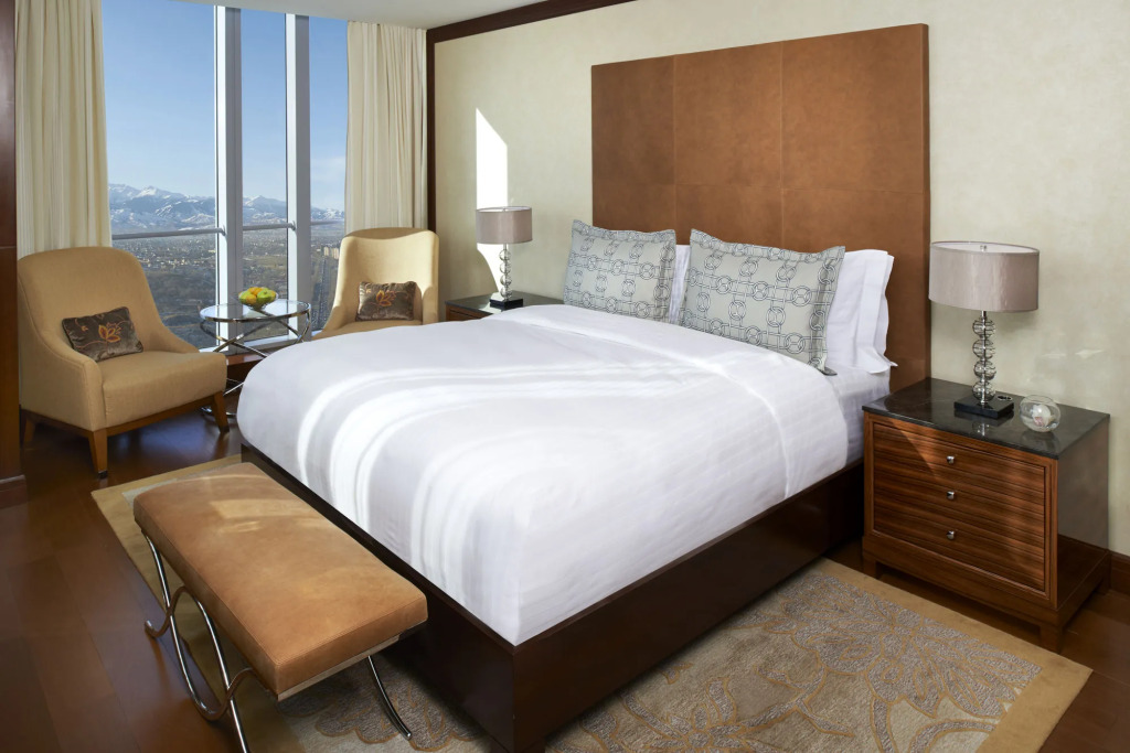 Отель Ritz-Carlton Алма-Ата