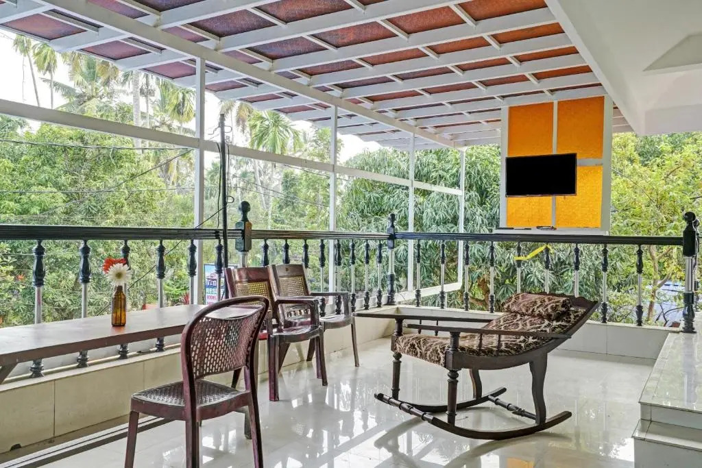 Spot On Vinodam Residency
