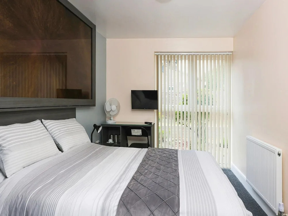 Standard Twin Room - Shared