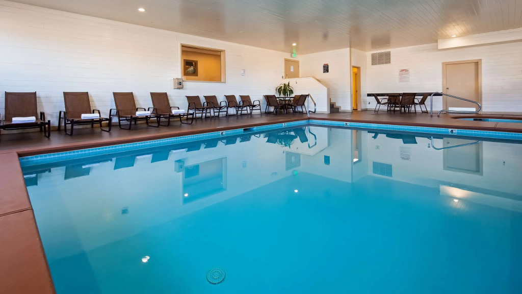Best Western Inn & Suites