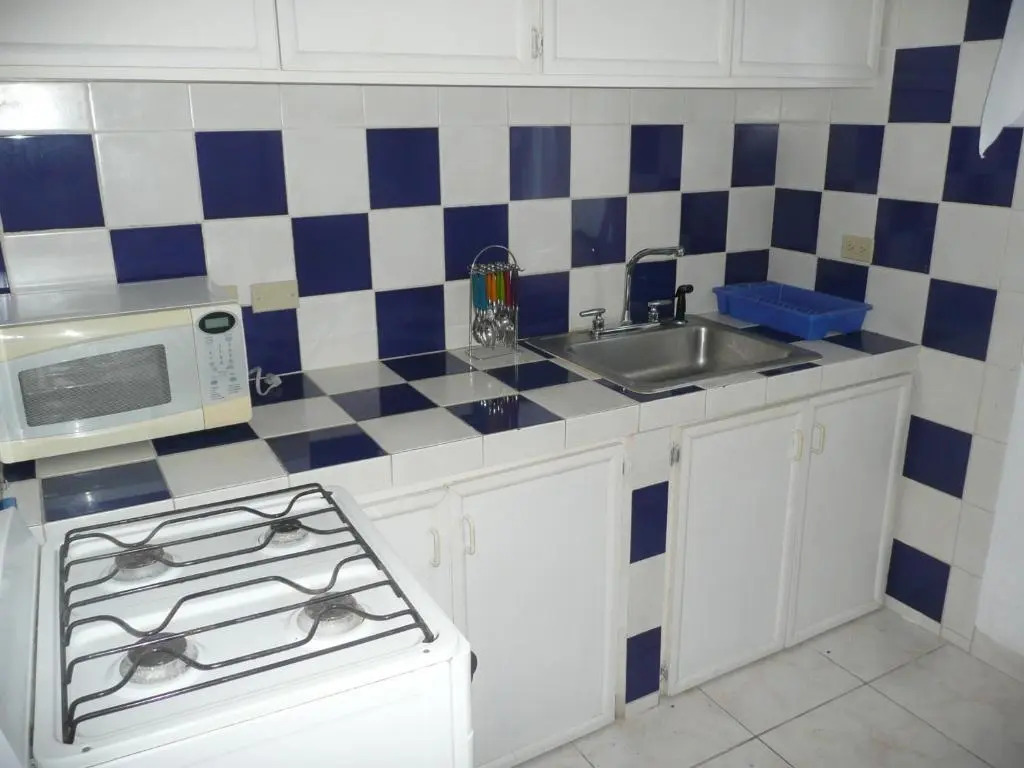 Myriam and Frank Residence