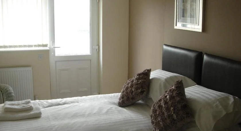 Yew Tree Inn Motel