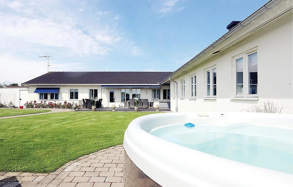 Lovely Home In Borgholm With Sauna
