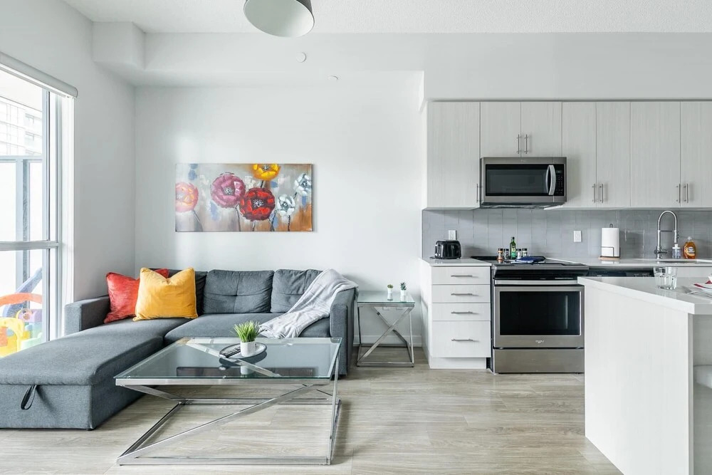 Bright and Spacious 1BR Condo w Large Balcony