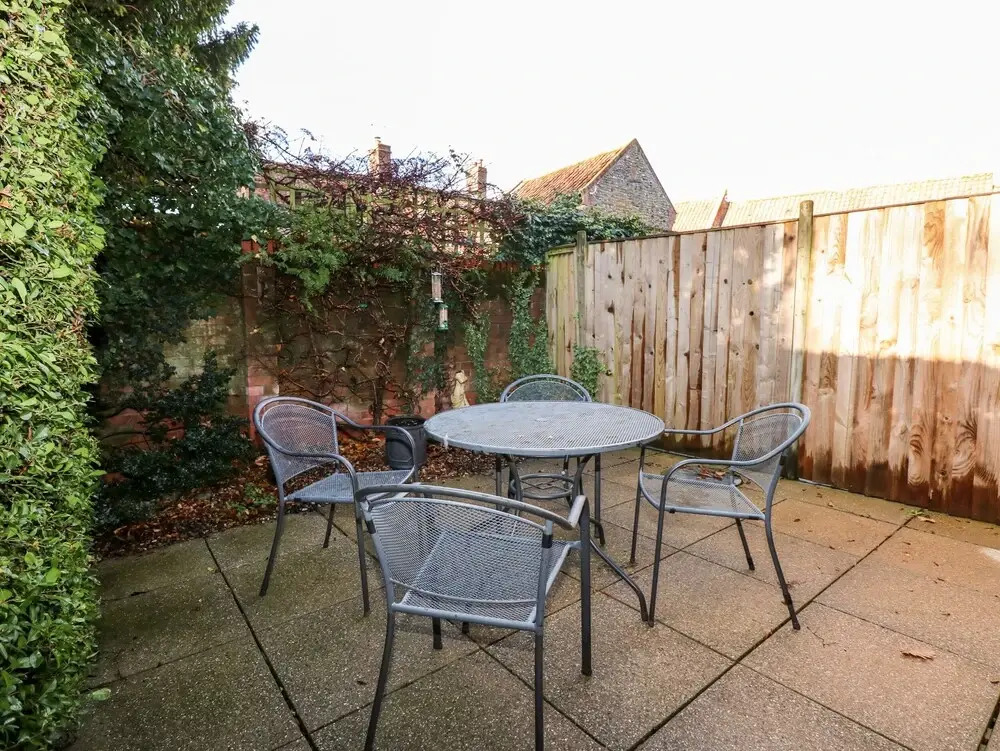 1 Crowlands Cottages