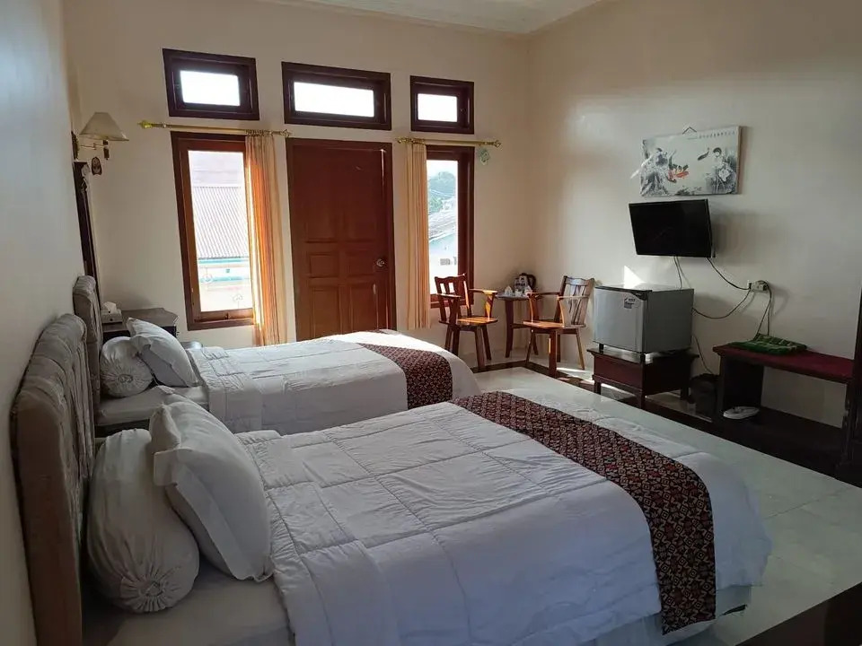 Nagoya Inn Sabang