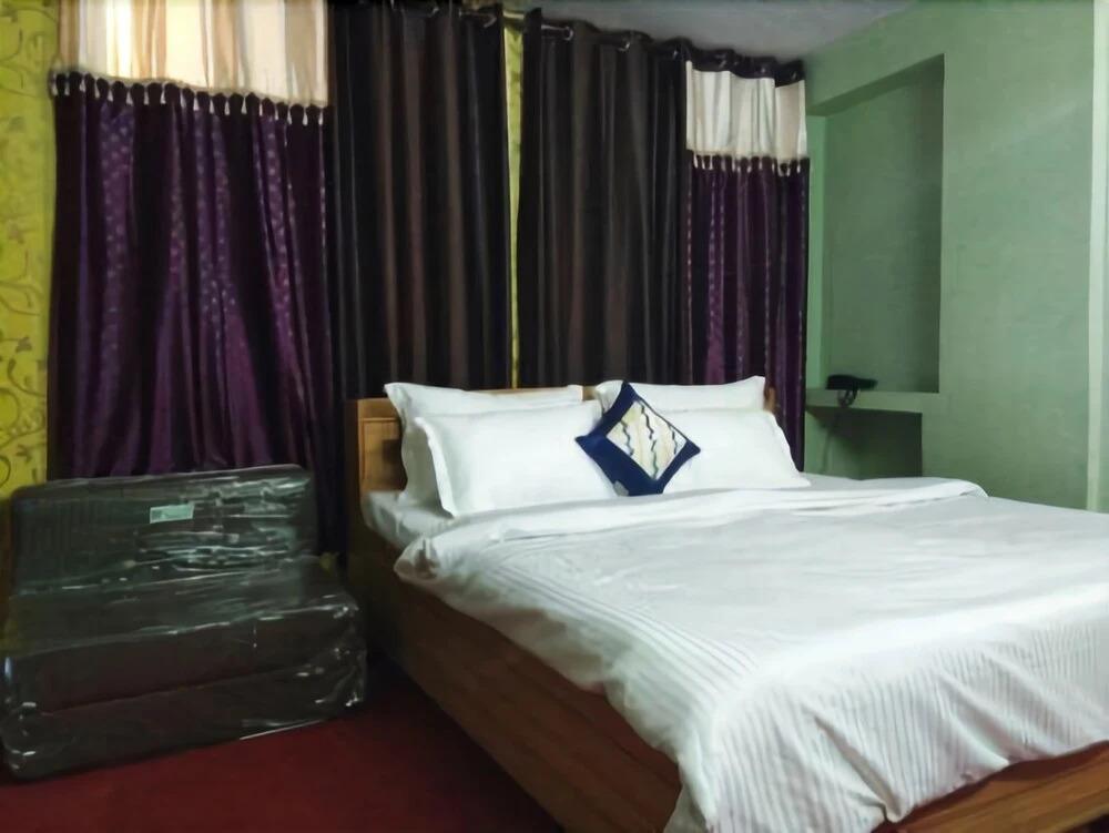 Rishaan Cottage