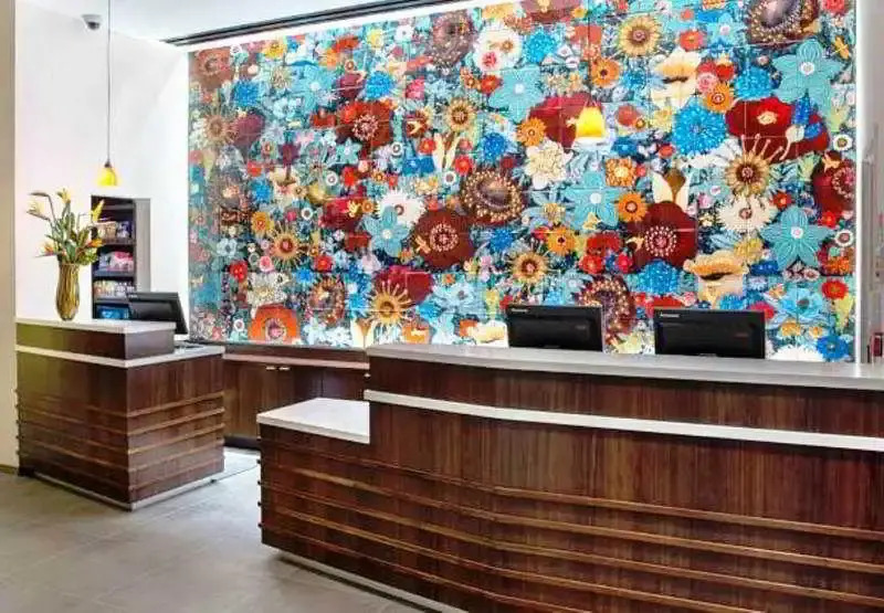 Manhattan Inn