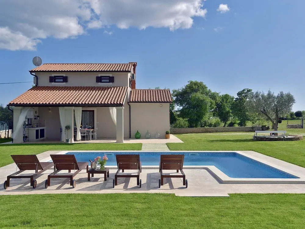 Modern Holiday Home With Pool in Marcana