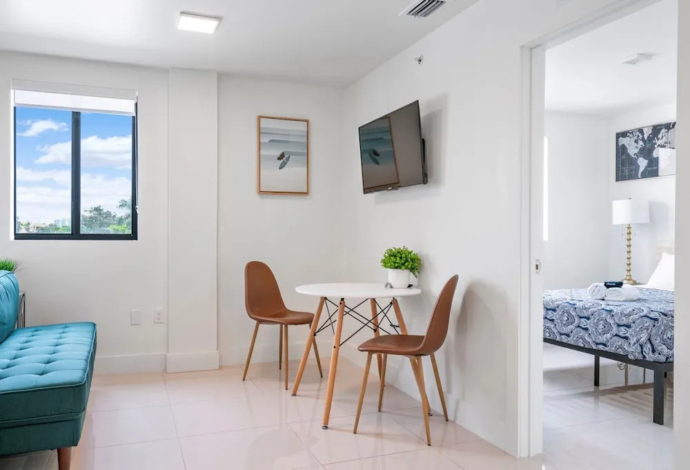 Miami Suite 304