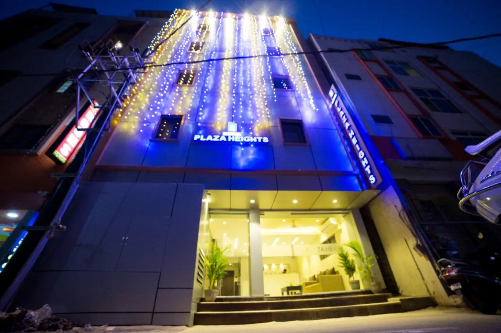 Hotel Plaza Heights