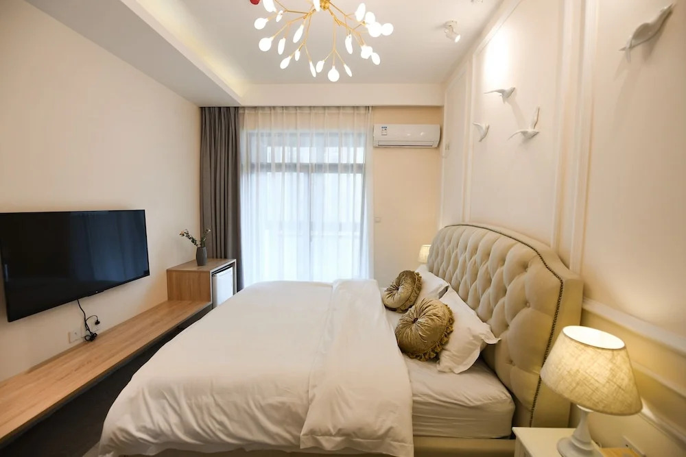 Miwei Light Luxury Aparthotel