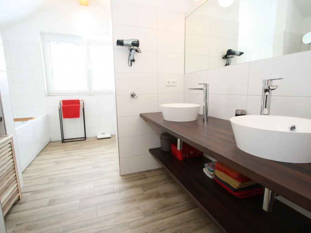 Magnificent Chalet in Hohentauern with bubble bath & Sauna