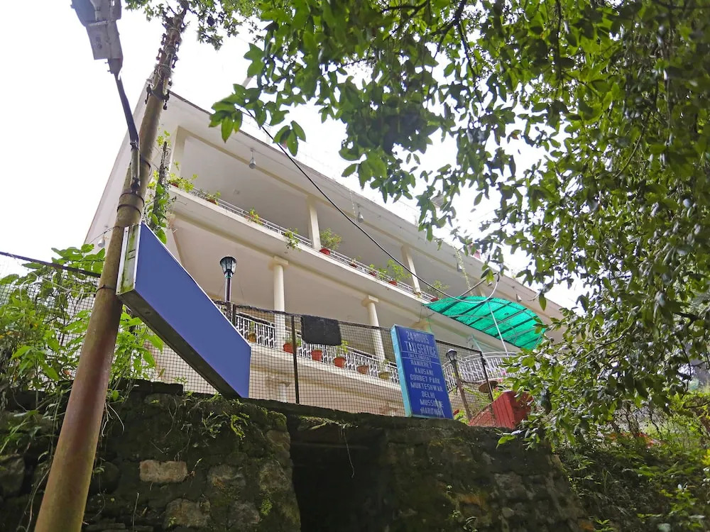 OYO Flagship 161 Highcourt Nainital