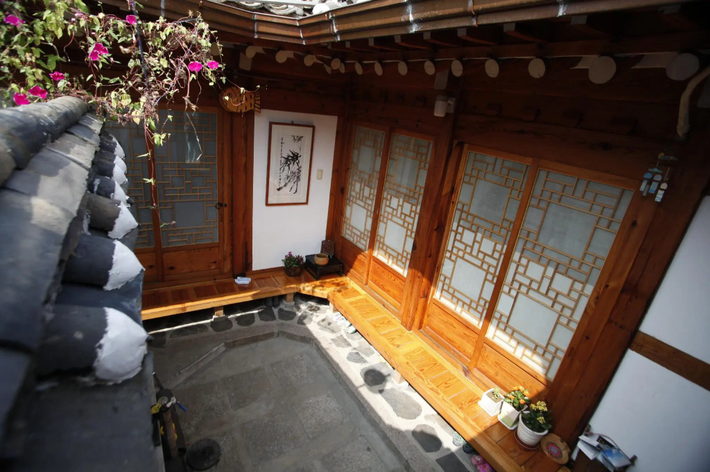 Jongro inwoo house