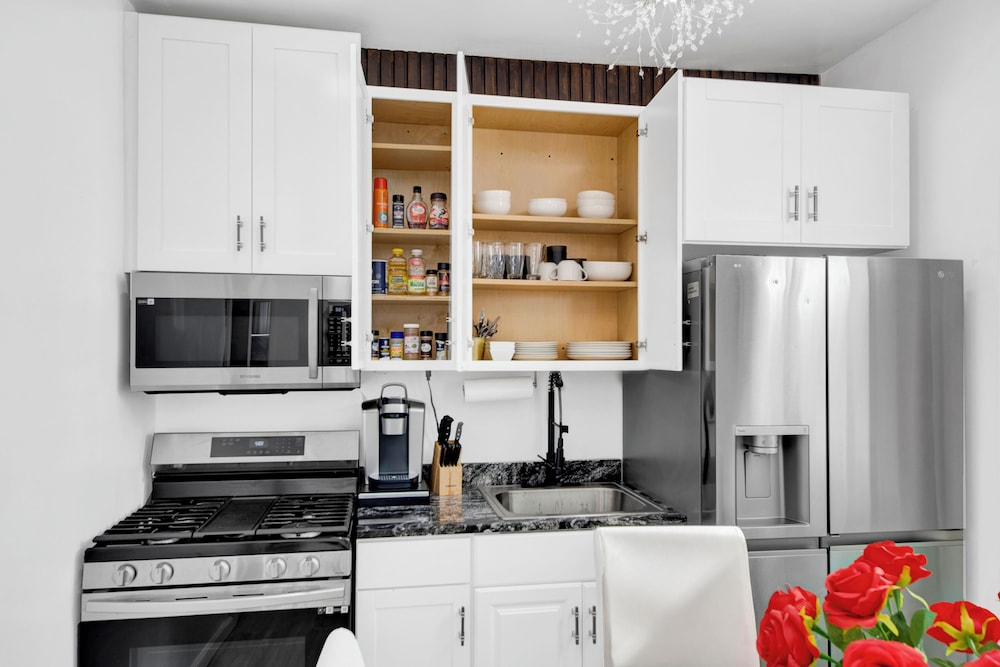 Luxury NY Home 3BR with Easy Parking