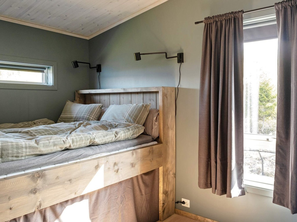 10 Person Holiday Home in Inderoy-by Traum