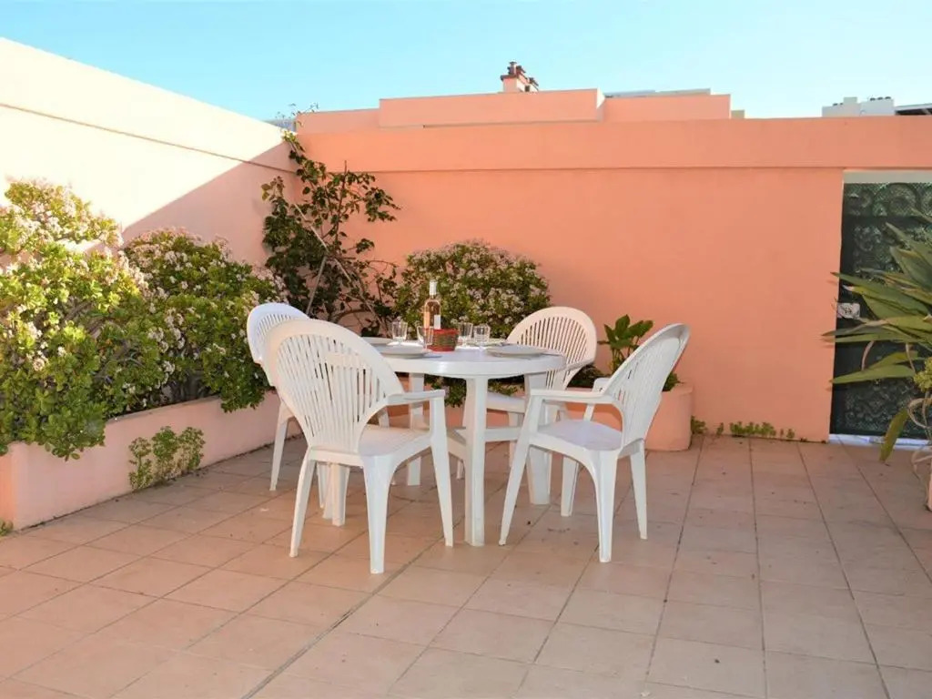 Appartement Le Lavandou, 1 pièce, 4 personnes - FR-1-251-223