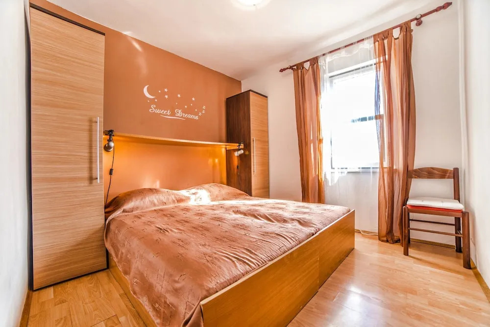 Apartments Mandić